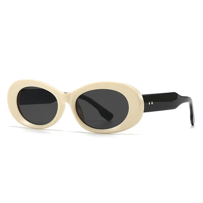 Yaneli Retro Oval Sunglasses